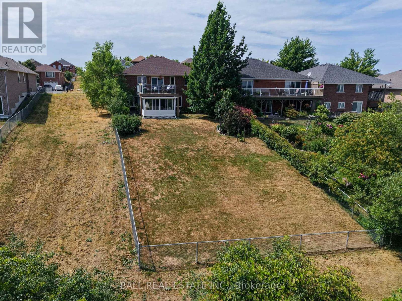 84 Milroy Drive, Peterborough North (South), Ontario  K9H 7T2 - Photo 7 - X12316659
