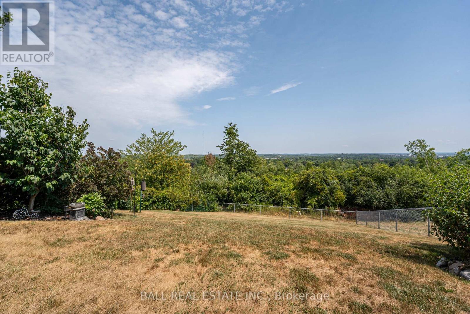 84 Milroy Drive, Peterborough North (South), Ontario  K9H 7T2 - Photo 8 - X12316659