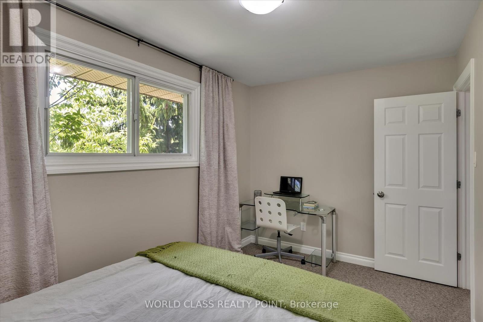 819 Cameron Street, Peterborough South (West), Ontario  K9J 4A2 - Photo 12 - X12316687