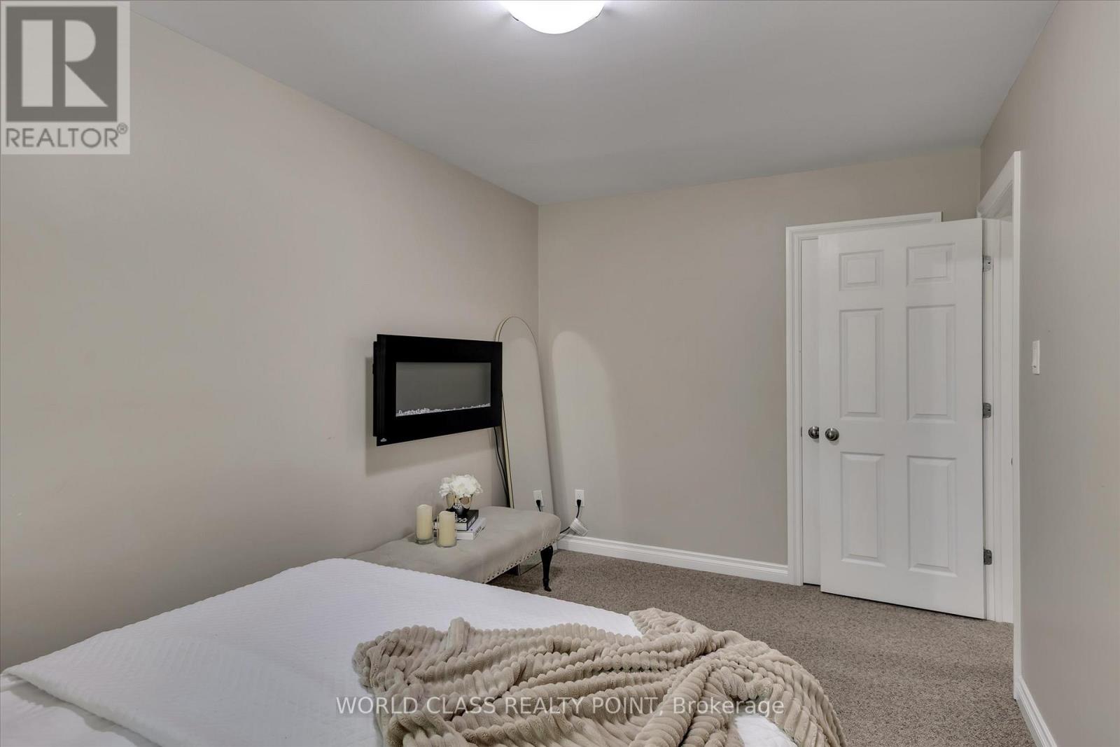 819 Cameron Street, Peterborough South (West), Ontario  K9J 4A2 - Photo 14 - X12316687