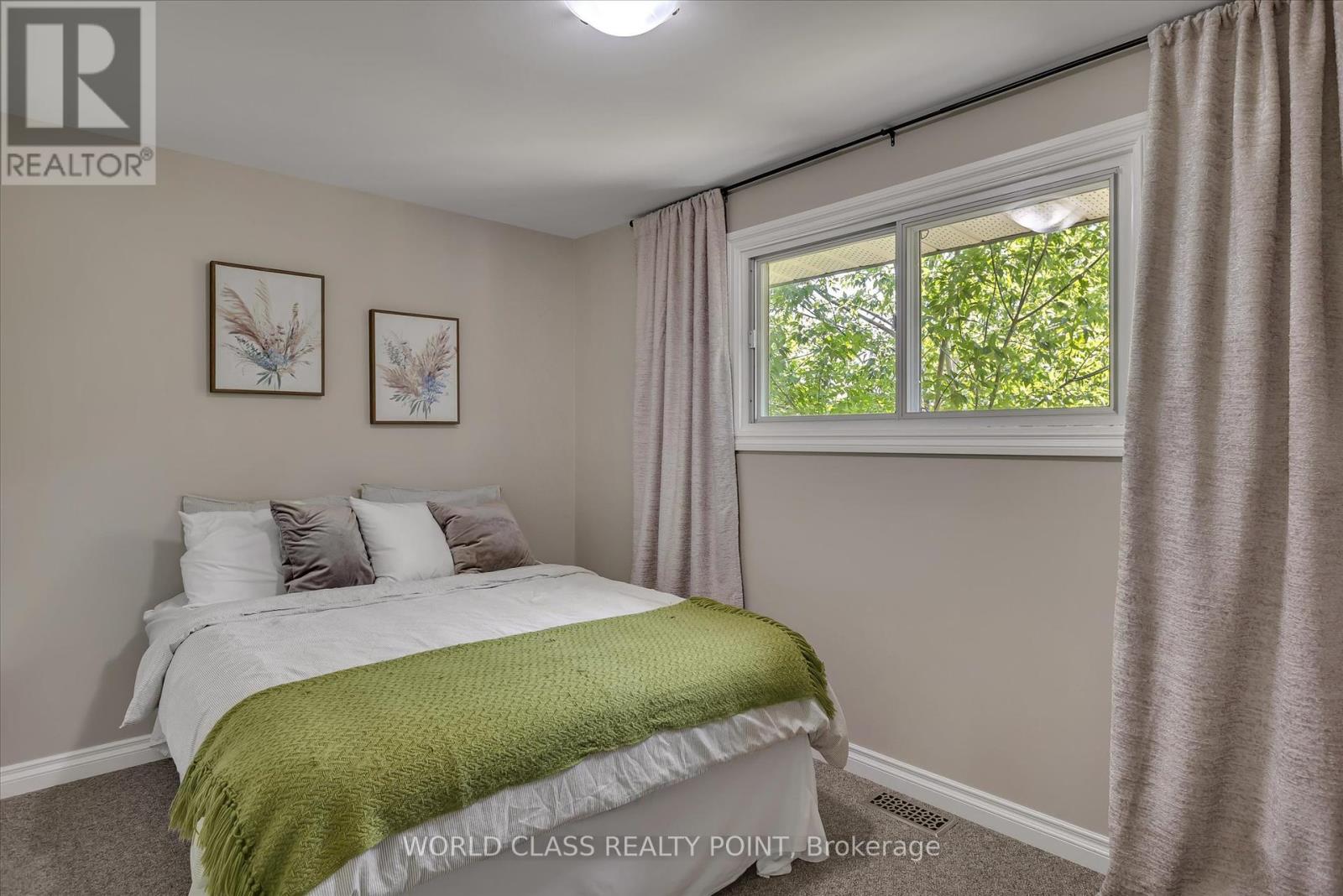 819 Cameron Street, Peterborough South (West), Ontario  K9J 4A2 - Photo 7 - X12316687