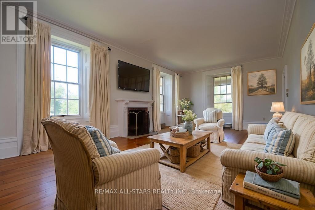 430 Lifford Road, Kawartha Lakes (Manvers), Ontario  L0A 1A0 - Photo 6 - X12316751