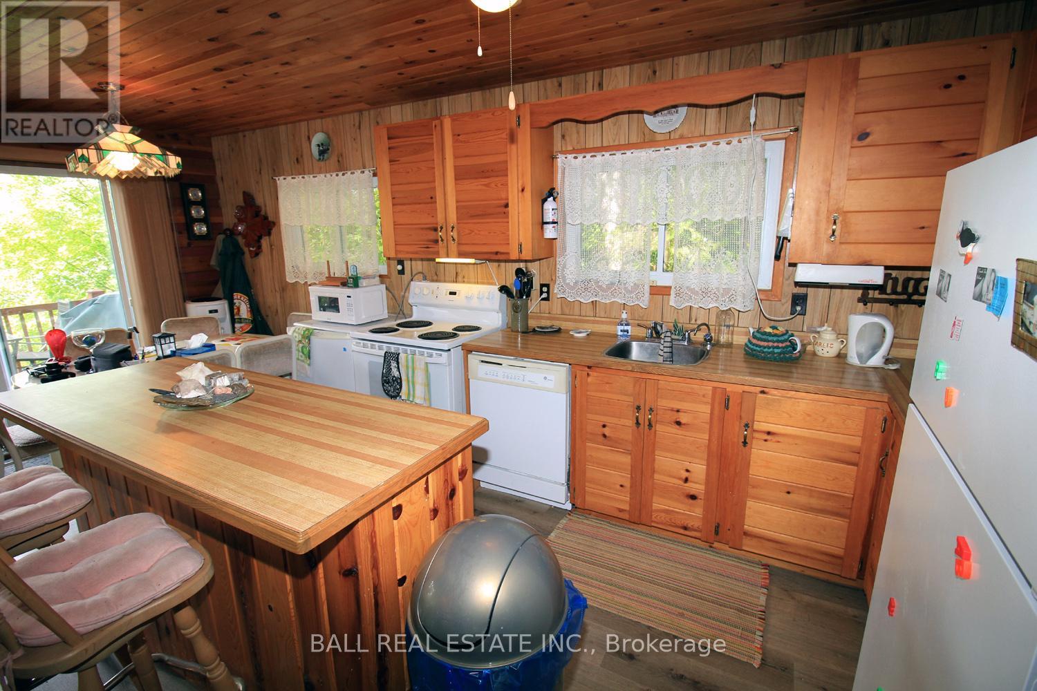 277 W Diamond Lake Road, Hastings Highlands (Herschel Ward), Ontario  K0L 2A0 - Photo 18 - X12316871