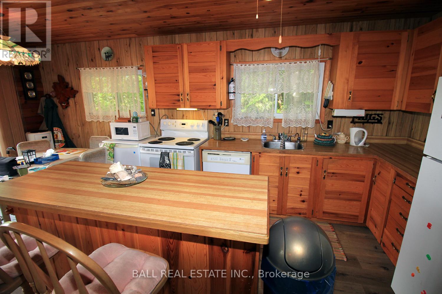 277 W Diamond Lake Road, Hastings Highlands (Herschel Ward), Ontario  K0L 2A0 - Photo 20 - X12316871
