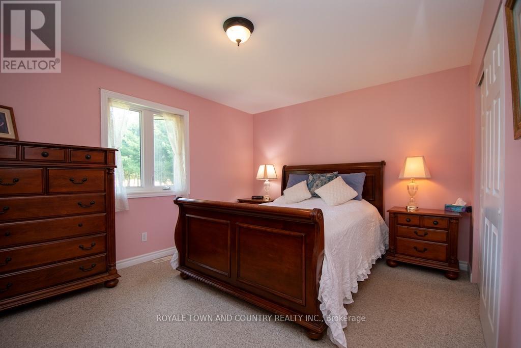 1023 Telecom Road, Kawartha Lakes (Manvers), Ontario  L0A 1K0 - Photo 13 - X12317104