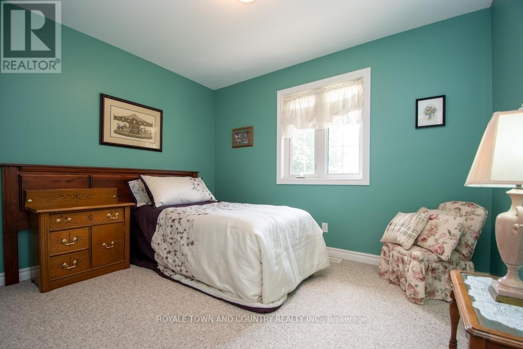 1023 Telecom Road, Kawartha Lakes (Manvers), Ontario  L0A 1K0 - Photo 16 - X12317104