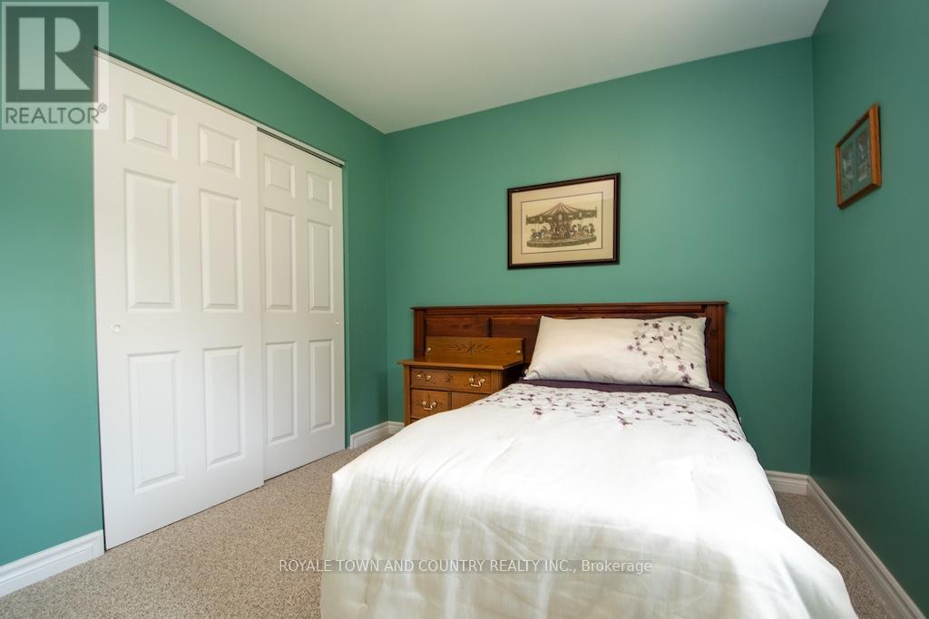 1023 Telecom Road, Kawartha Lakes (Manvers), Ontario  L0A 1K0 - Photo 17 - X12317104