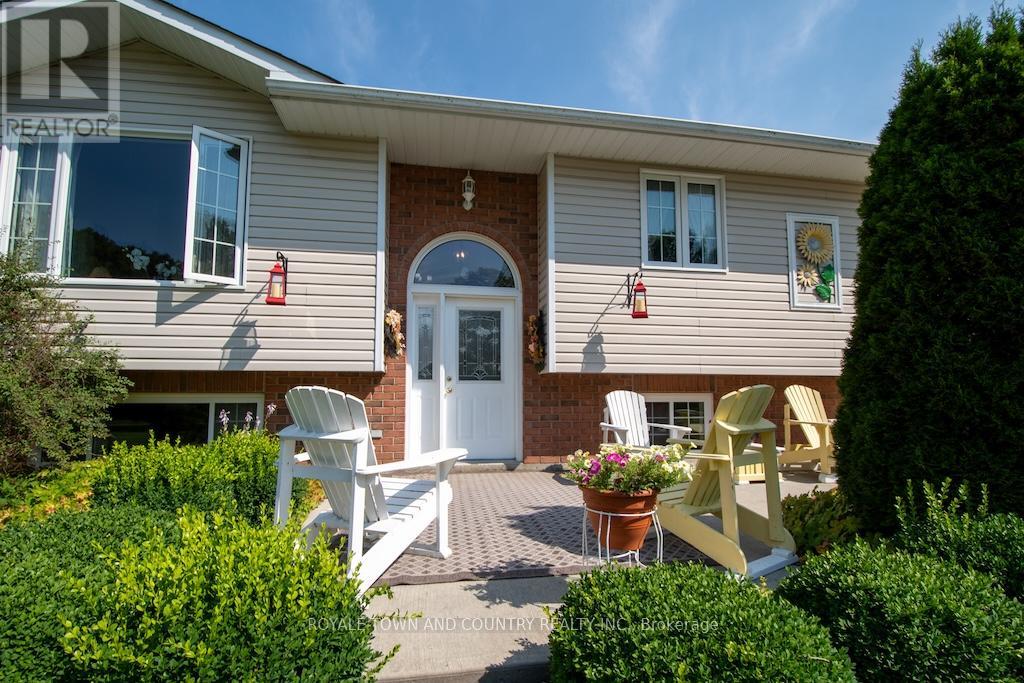 1023 Telecom Road, Kawartha Lakes (Manvers), Ontario  L0A 1K0 - Photo 2 - X12317104