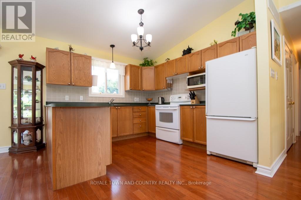 1023 Telecom Road, Kawartha Lakes (Manvers), Ontario  L0A 1K0 - Photo 6 - X12317104