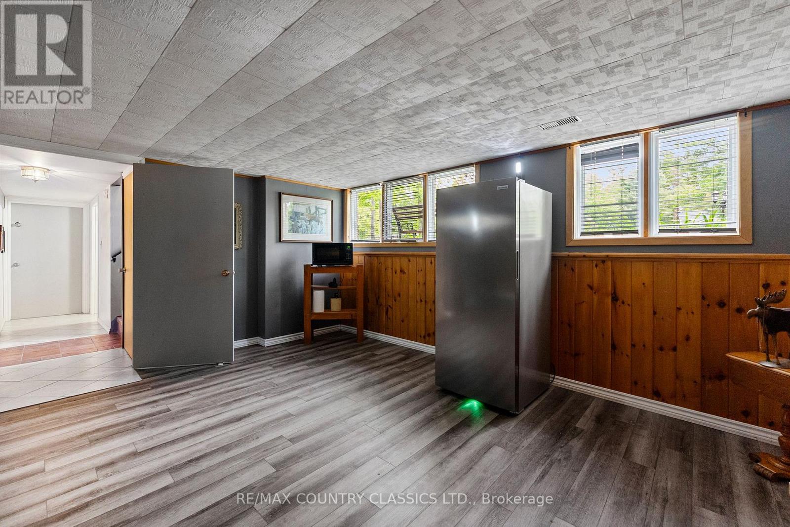 351 Chemaushgon Road, Bancroft (Bancroft Ward), Ontario  K0L 1C0 - Photo 20 - X12317133