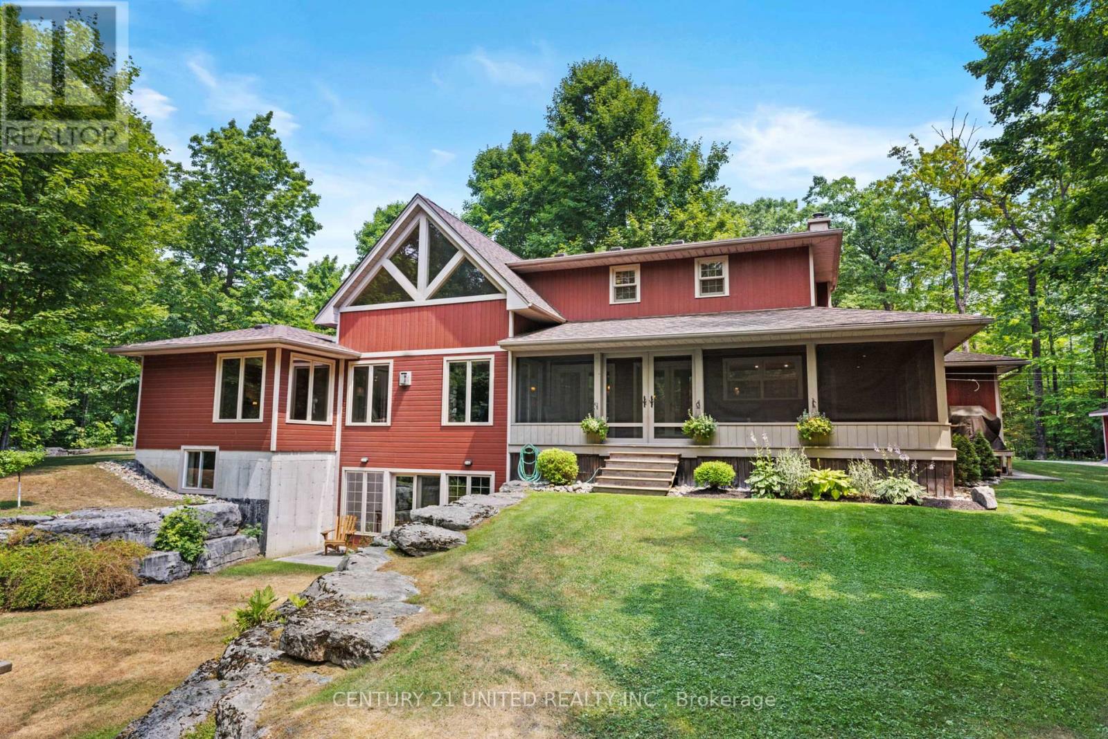 2068 Camp Line Road, Douro-Dummer, Ontario  K0L 2H0 - Photo 37 - X12317464