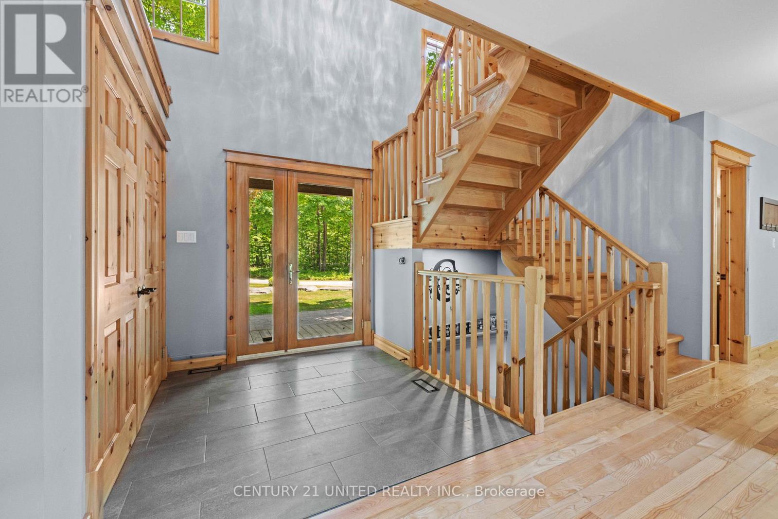 2068 Camp Line Road, Douro-Dummer, Ontario  K0L 2H0 - Photo 4 - X12317464