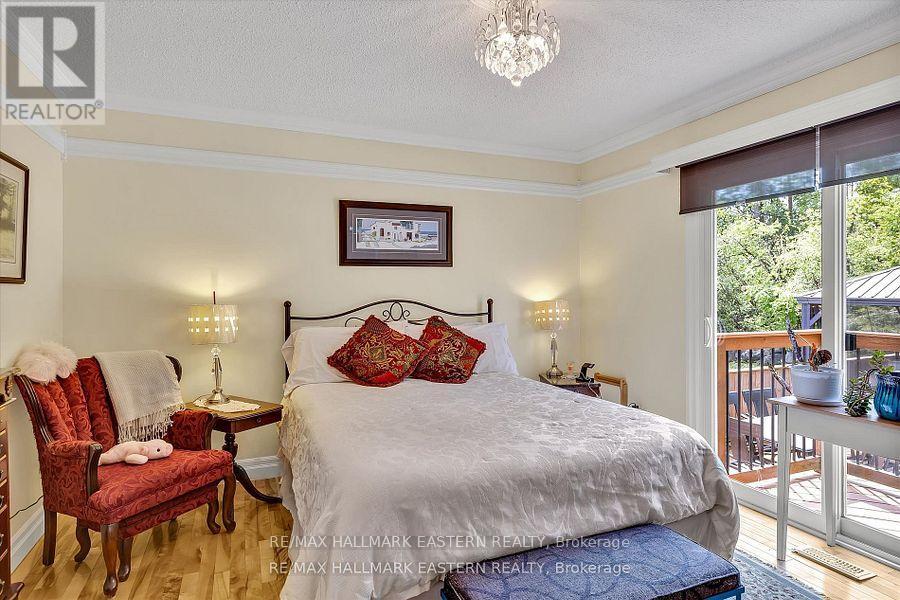 959 Golfview Road, Peterborough West (Central), Ontario  K9J 7W2 - Photo 18 - X12317489