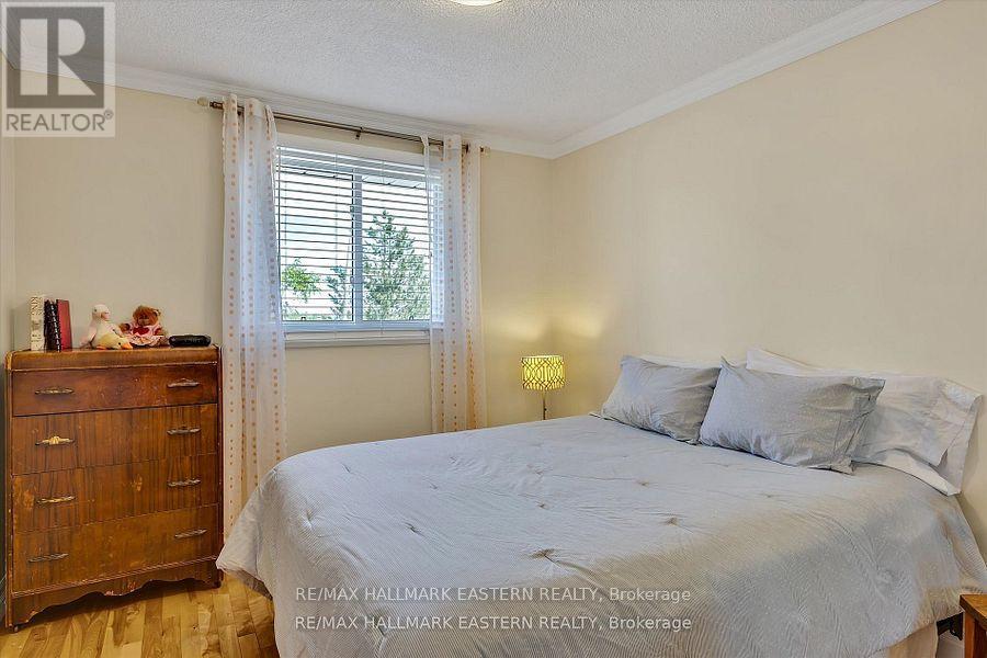 959 Golfview Road, Peterborough West (Central), Ontario  K9J 7W2 - Photo 23 - X12317489