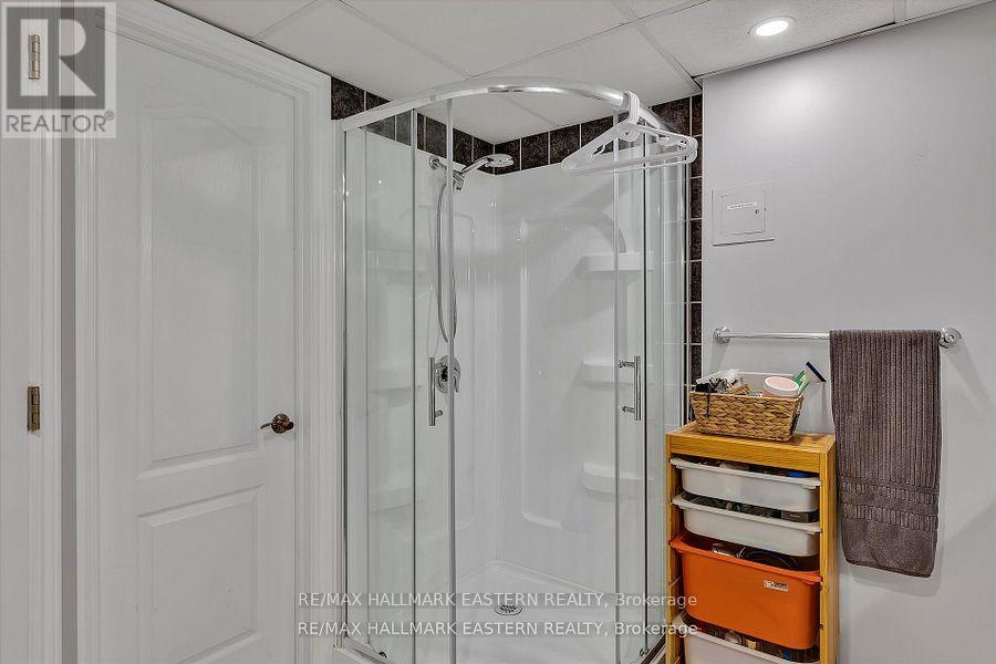 959 Golfview Road, Peterborough West (Central), Ontario  K9J 7W2 - Photo 31 - X12317489