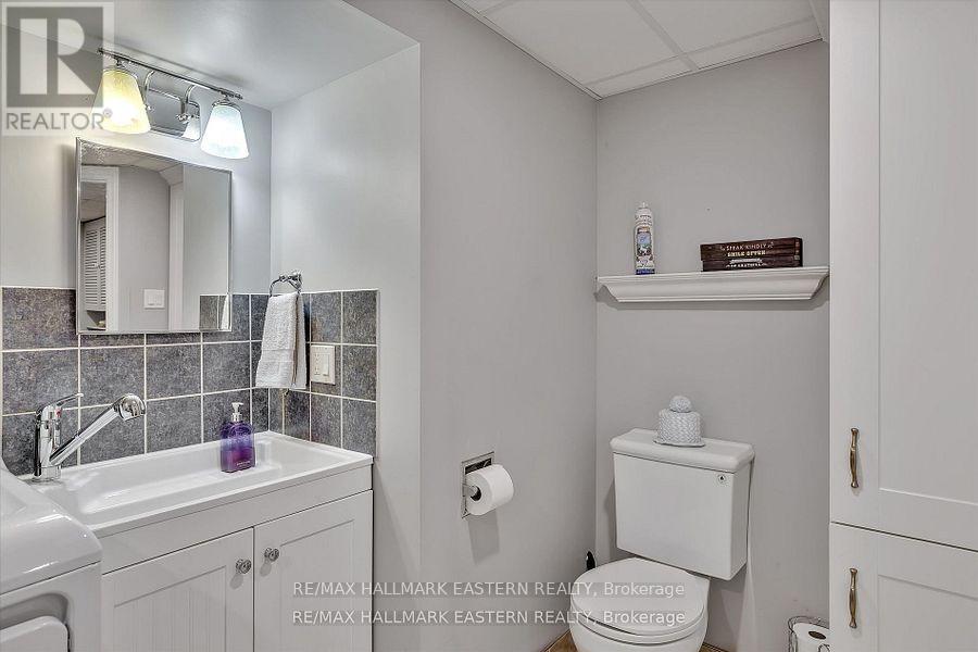 959 Golfview Road, Peterborough West (Central), Ontario  K9J 7W2 - Photo 32 - X12317489