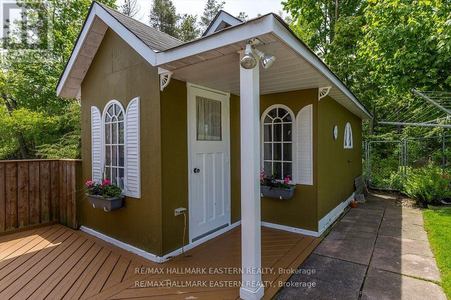 959 Golfview Road, Peterborough West (Central), Ontario  K9J 7W2 - Photo 47 - X12317489