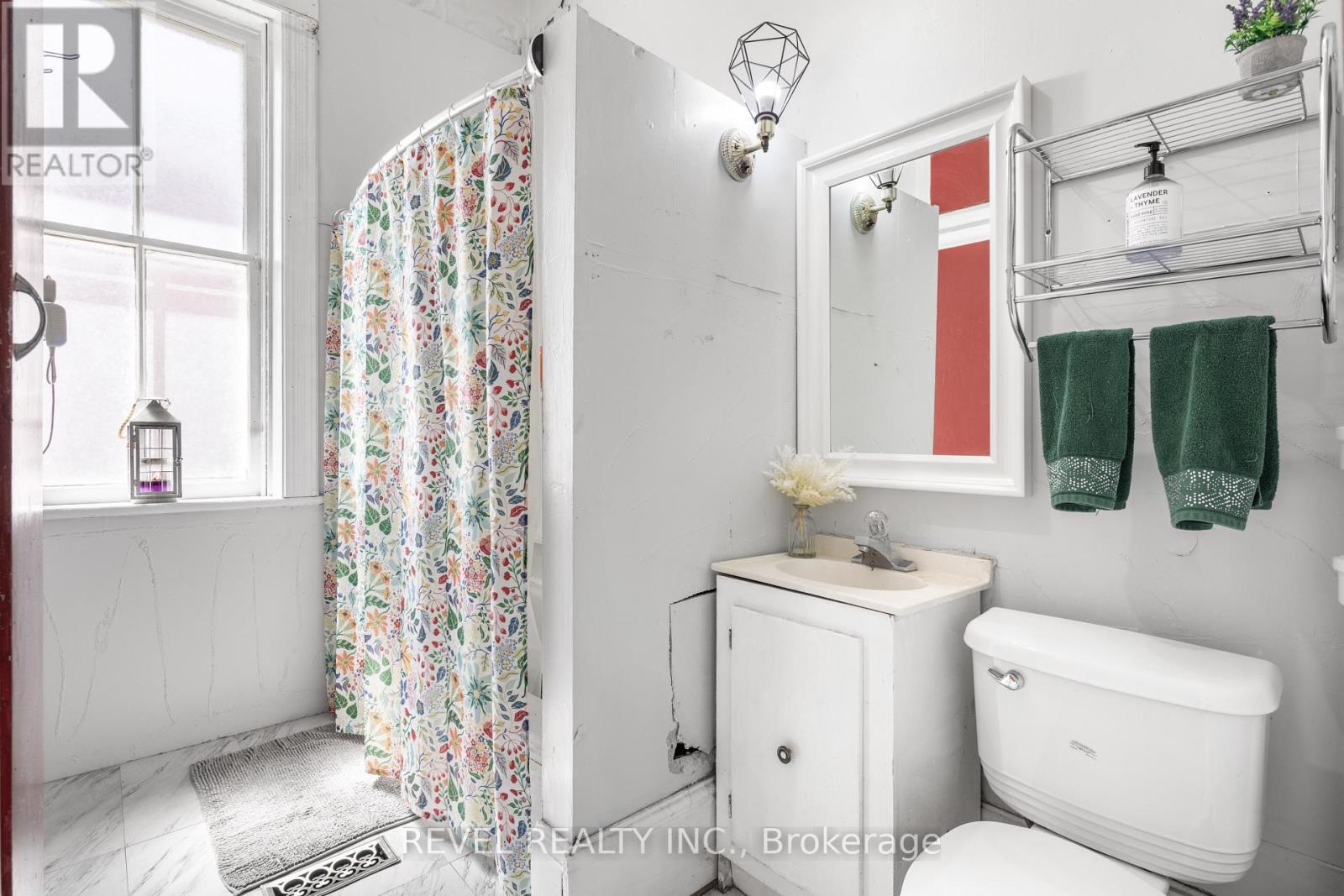 102 King Street, Kawartha Lakes (Lindsay), Ontario  K9V 1C9 - Photo 20 - X12317648