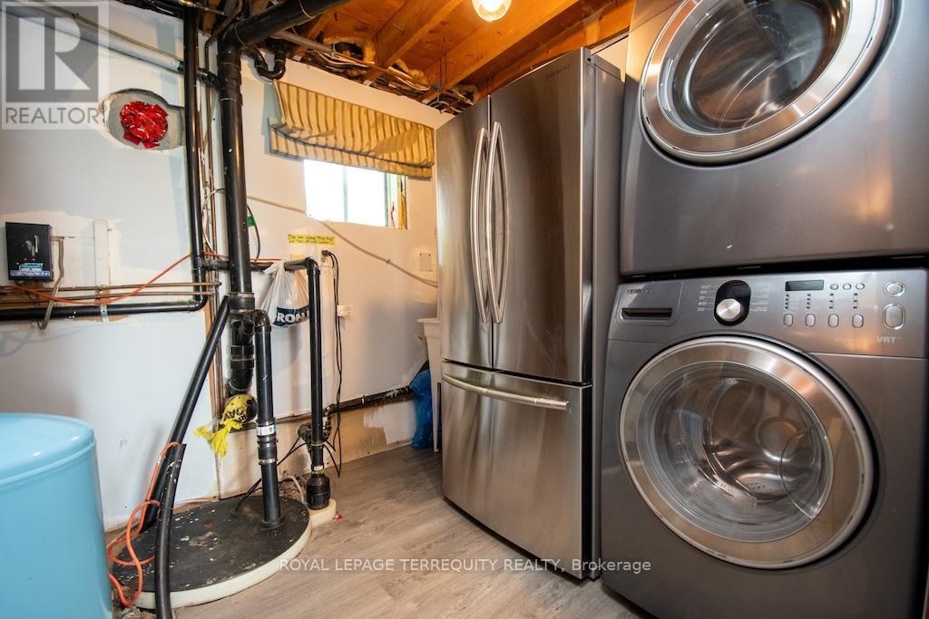31 Alpine Street, Kawartha Lakes (Ops), Ontario  K9V 4R1 - Photo 44 - X12318445