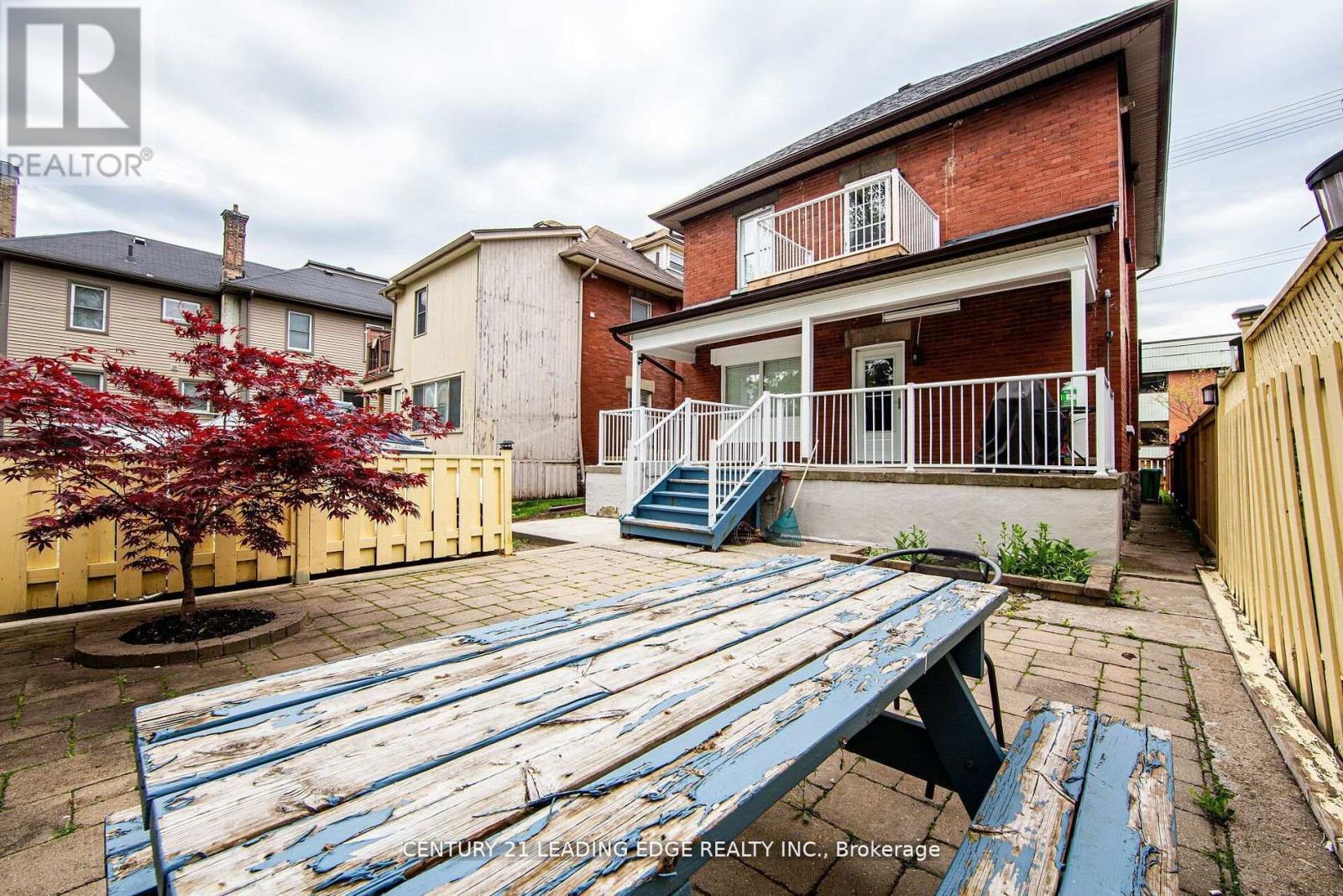 214 Aylmer Street, Peterborough Central (South), Ontario  K9J 3K4 - Photo 26 - X12318460
