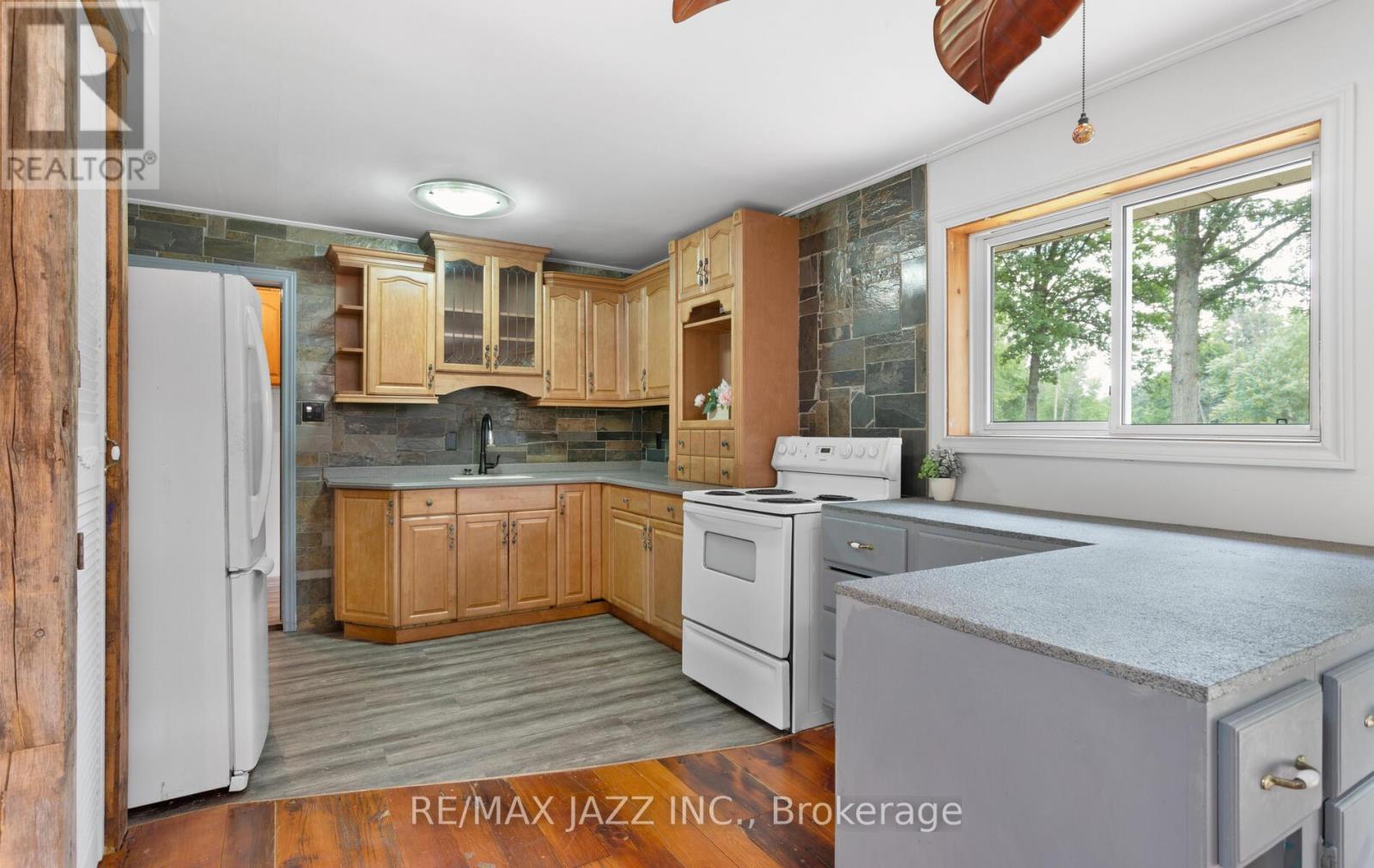 2117 2nd Line E, Trent Hills (Campbellford), Ontario  K0L 1L0 - Photo 12 - X12316977