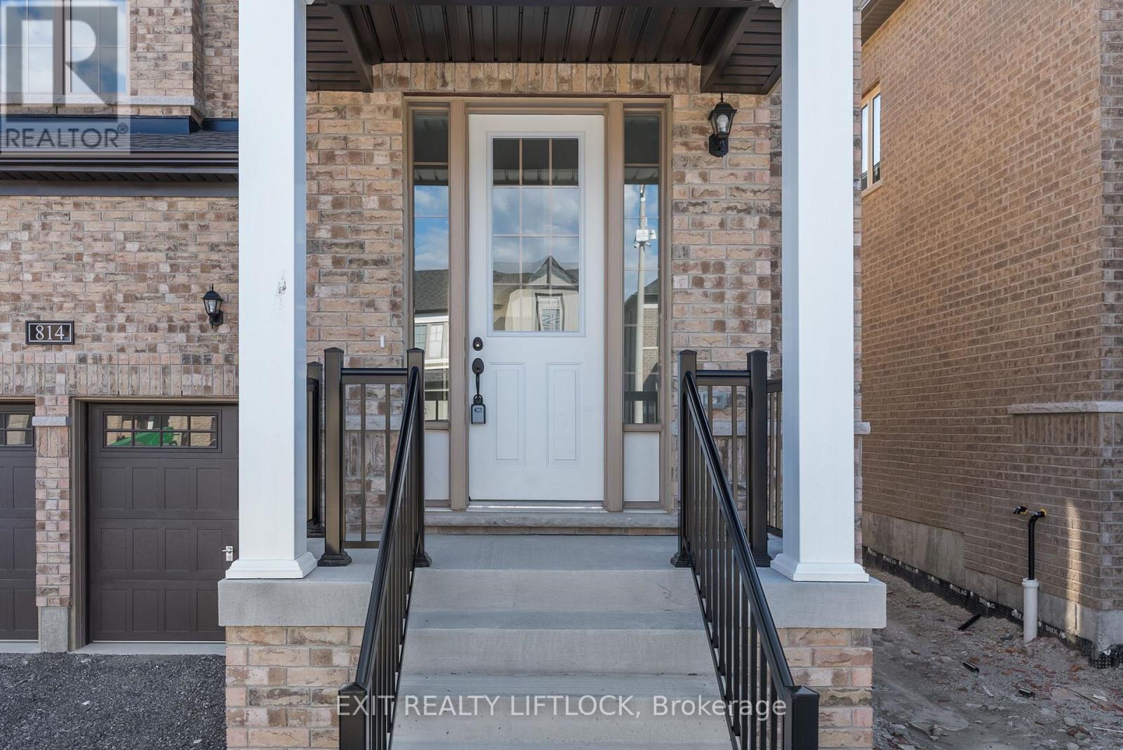 814 Griffin Trail, Peterborough North (North), Ontario  K9K 0J4 - Photo 3 - X12318943