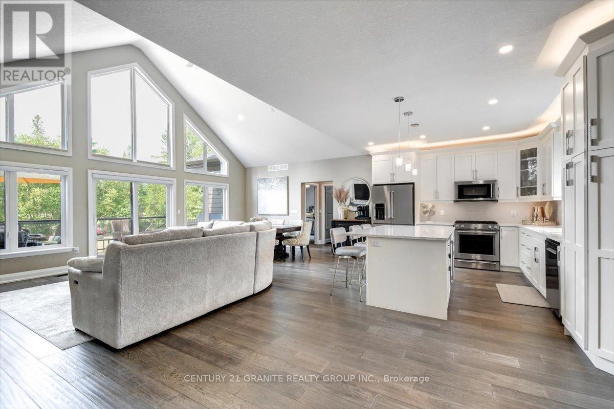 9 Bancroft Ridge Drive, Bancroft (Bancroft Ward), Ontario  K0L 1C0 - Photo 6 - X12319104