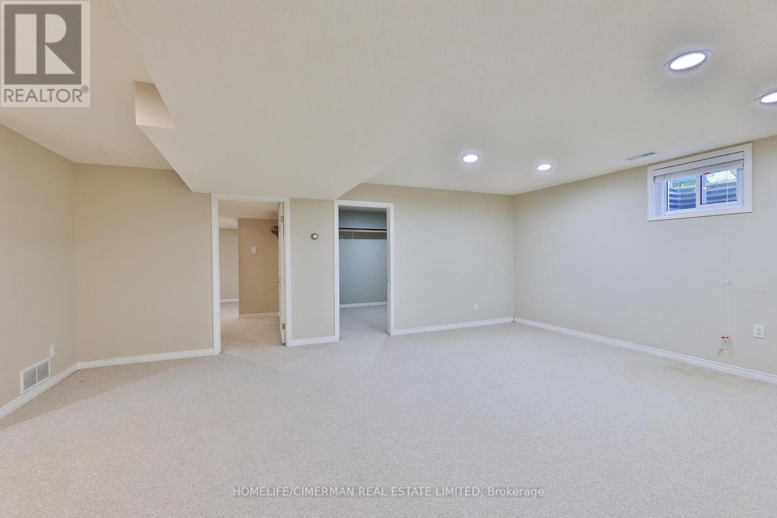 904 Ellesmere Avenue, Peterborough North (Central), Ontario  K9H 7A7 - Photo 31 - X12318931