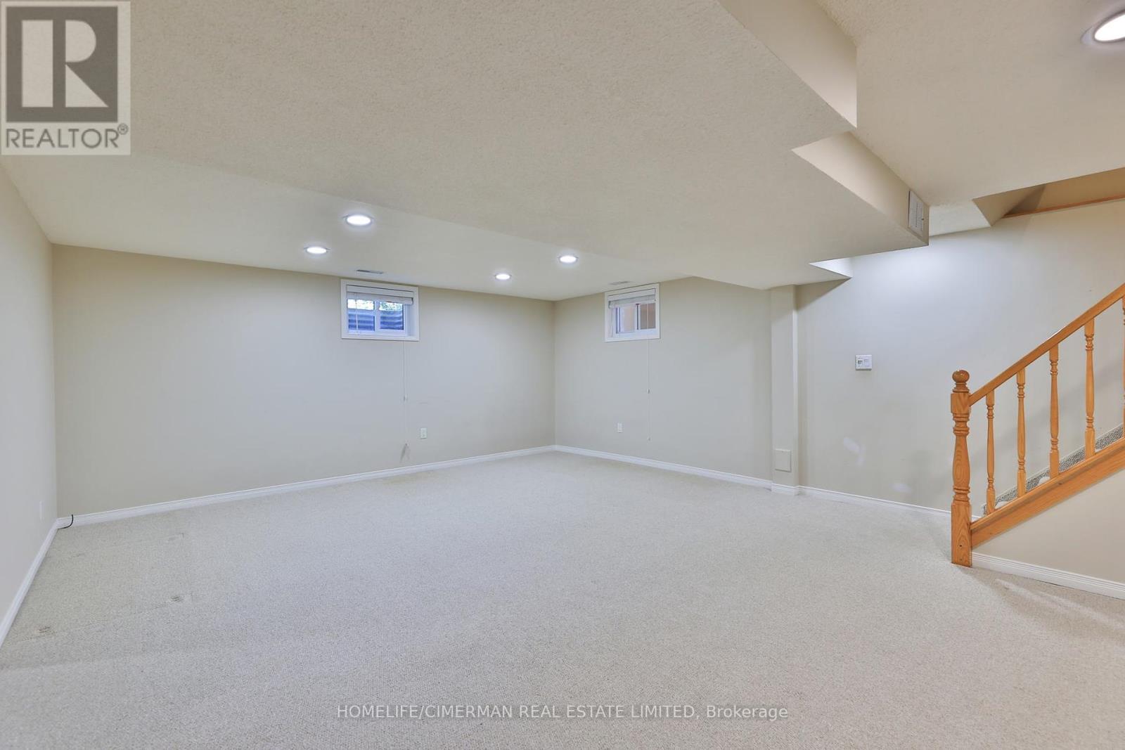 904 Ellesmere Avenue, Peterborough North (Central), Ontario  K9H 7A7 - Photo 34 - X12318931