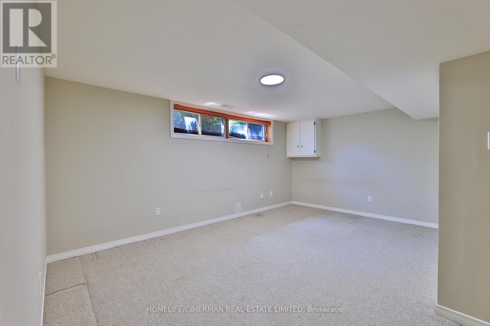904 Ellesmere Avenue, Peterborough North (Central), Ontario  K9H 7A7 - Photo 37 - X12318931