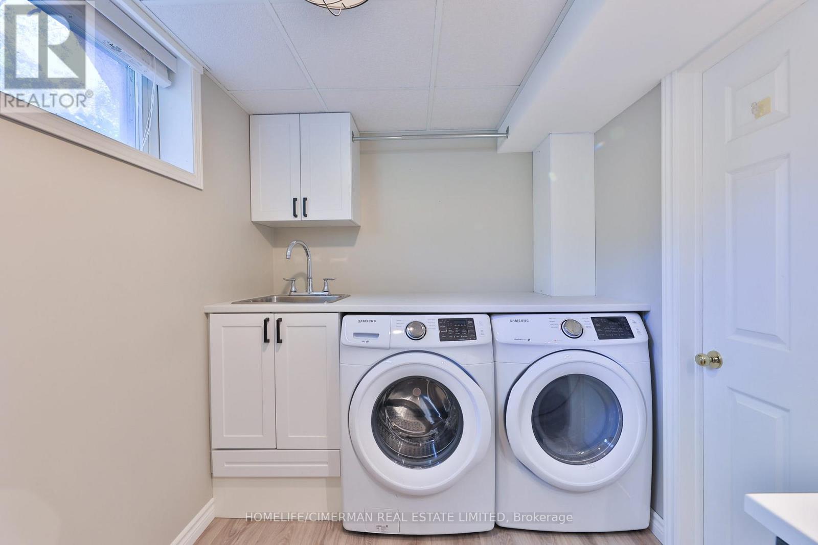 904 Ellesmere Avenue, Peterborough North (Central), Ontario  K9H 7A7 - Photo 40 - X12318931