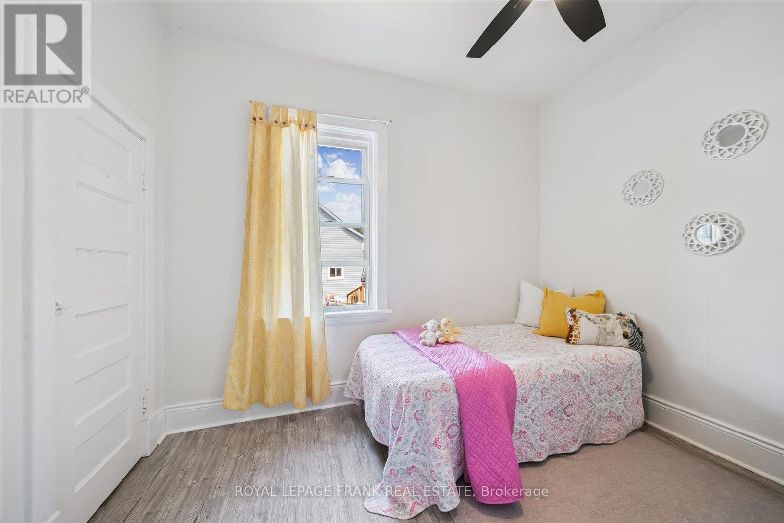 112 Albert Street N, Kawartha Lakes (Lindsay), Ontario  K9V 4K5 - Photo 21 - X12319504
