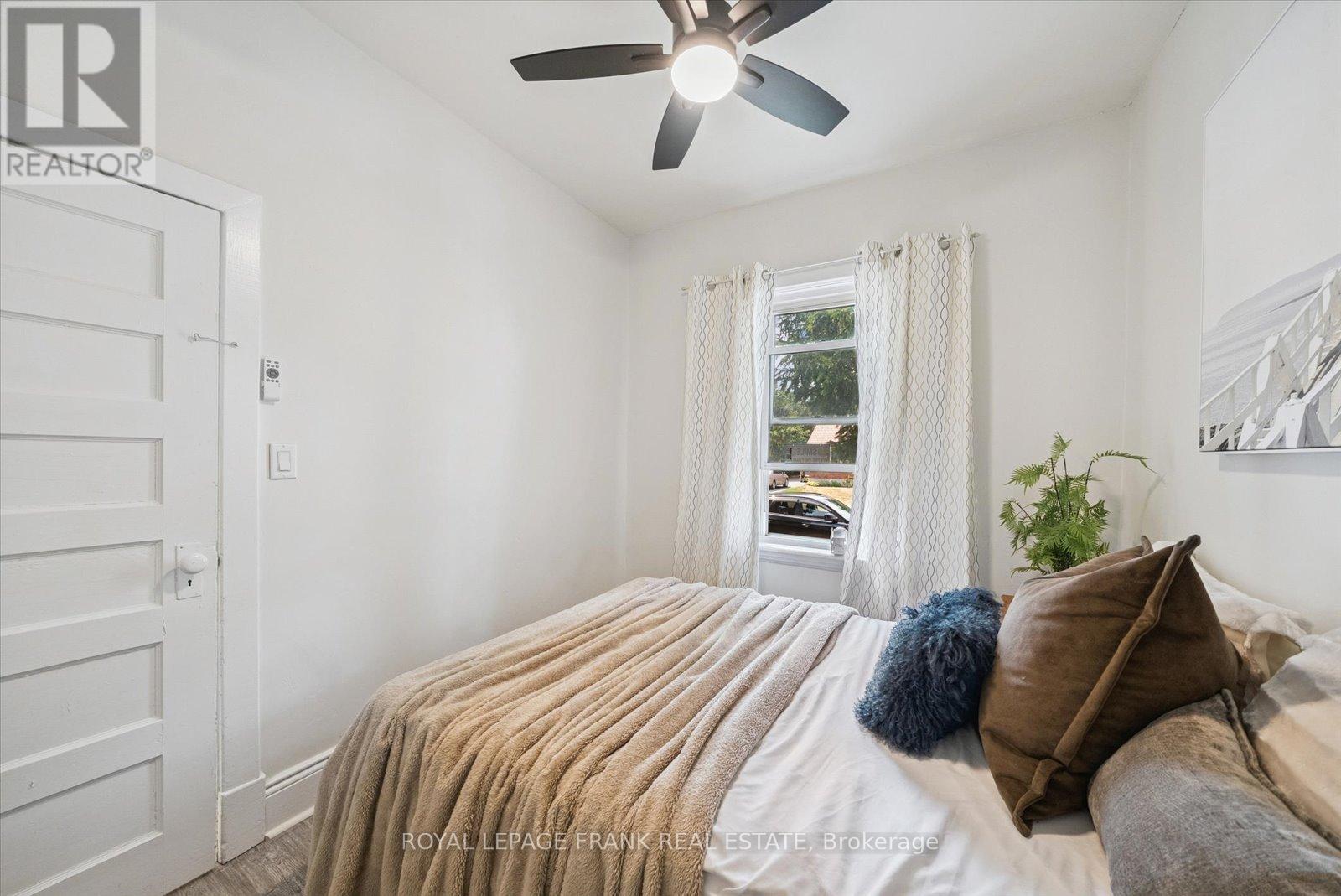 112 Albert Street N, Kawartha Lakes (Lindsay), Ontario  K9V 4K5 - Photo 25 - X12319504