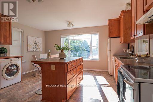 1767 Young's Point Road, Selwyn, Ontario  K0L 2H0 - Photo 8 - X12319574