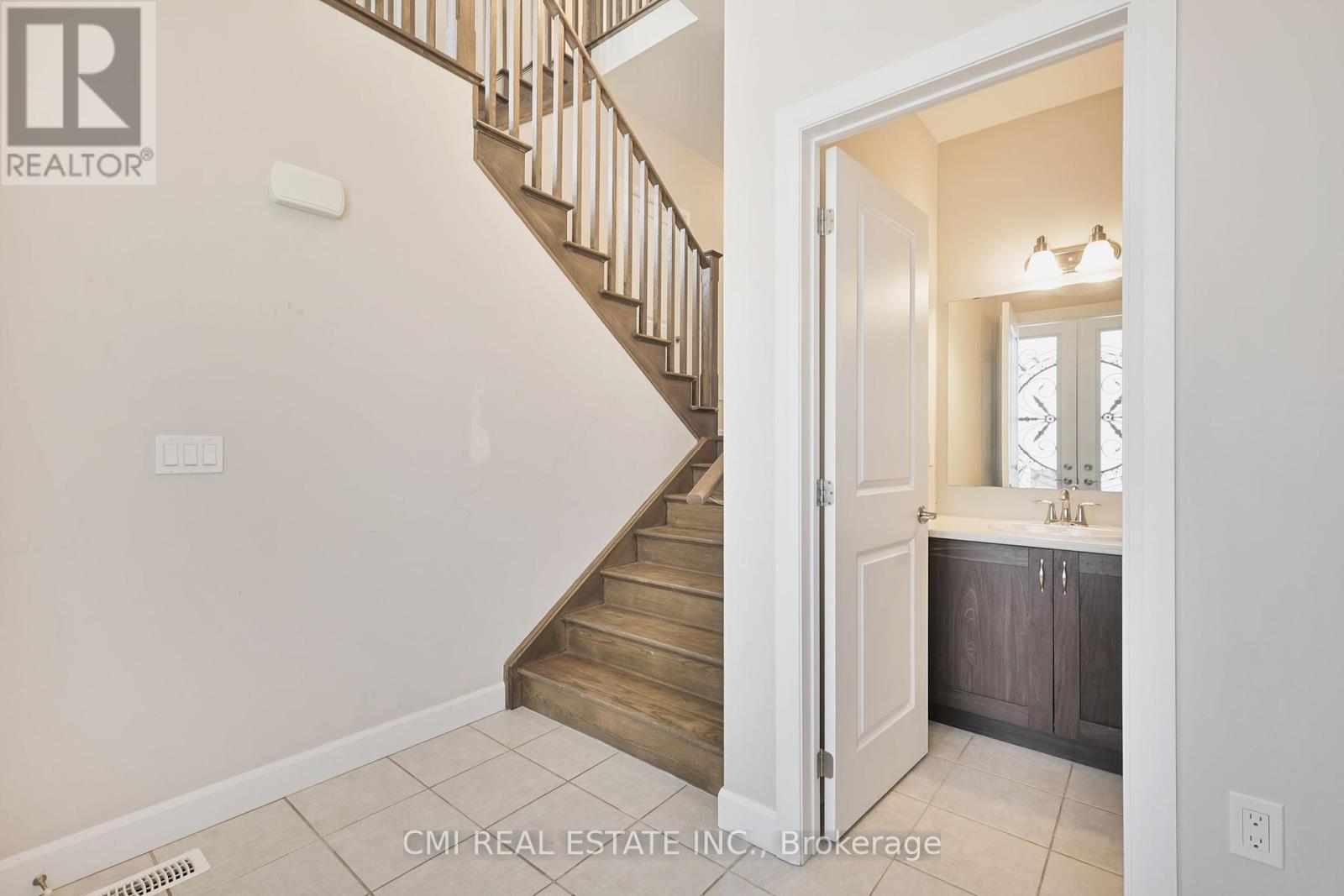 101 York Drive, Peterborough North (North), Ontario  K9K 0H7 - Photo 15 - X12319382