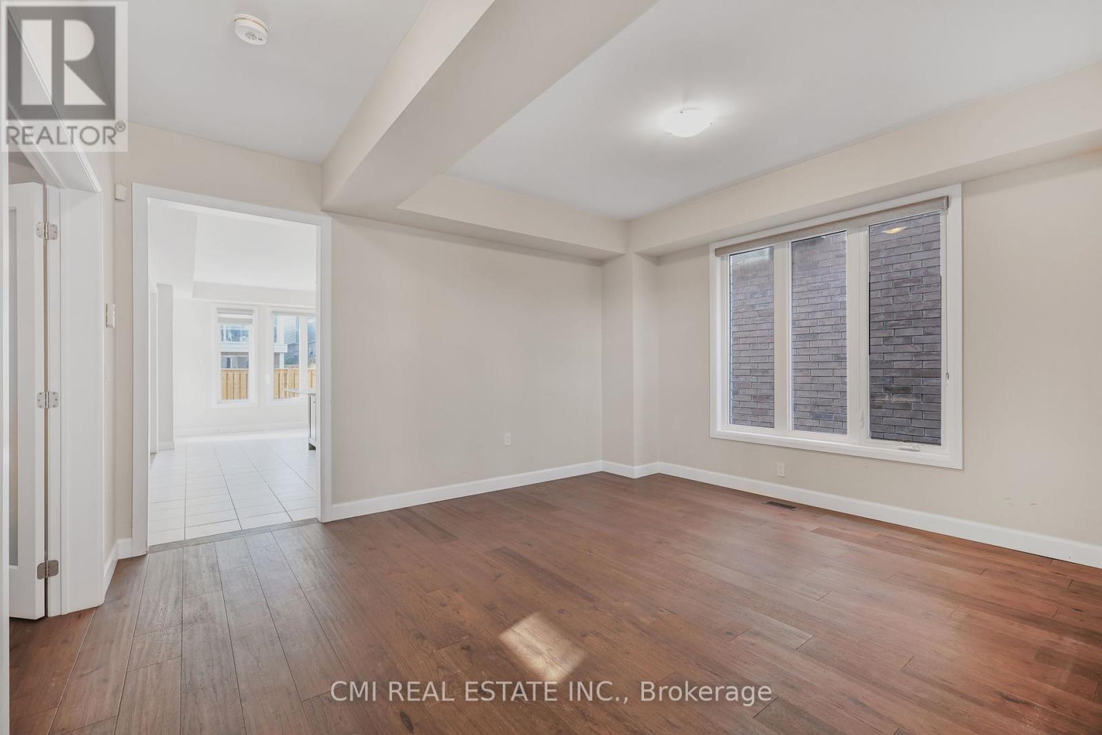 101 York Drive, Peterborough North (North), Ontario  K9K 0H7 - Photo 5 - X12319382