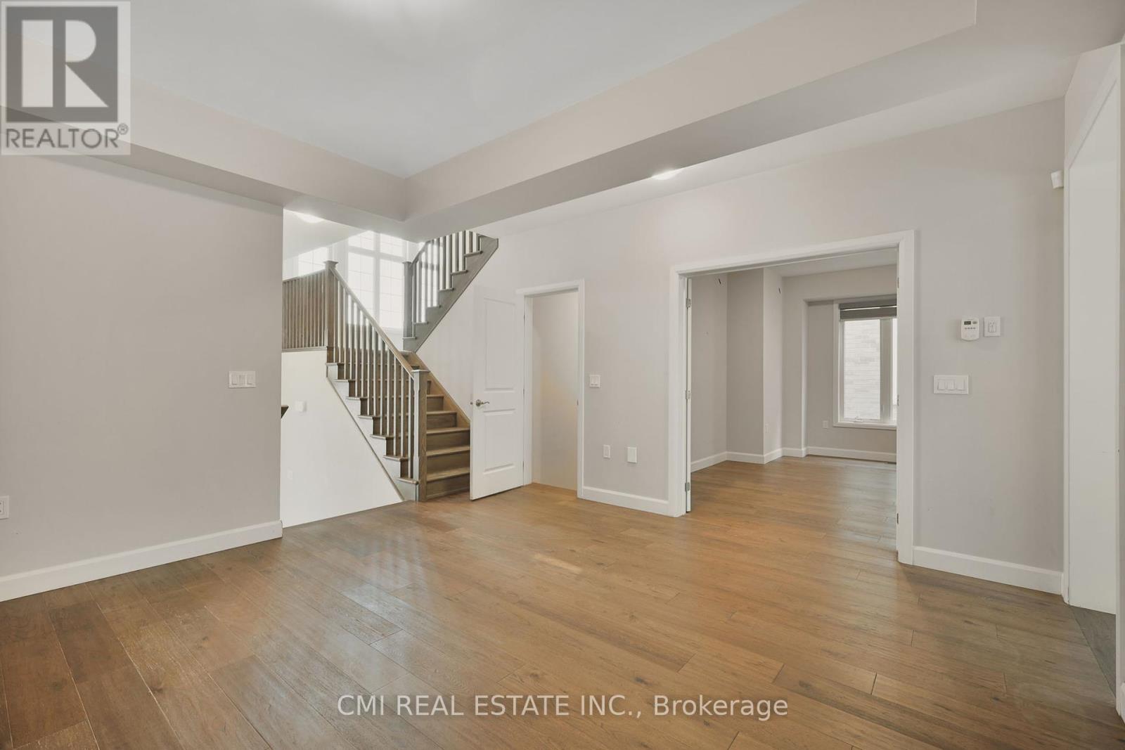 101 York Drive, Peterborough North (North), Ontario  K9K 0H7 - Photo 6 - X12319382