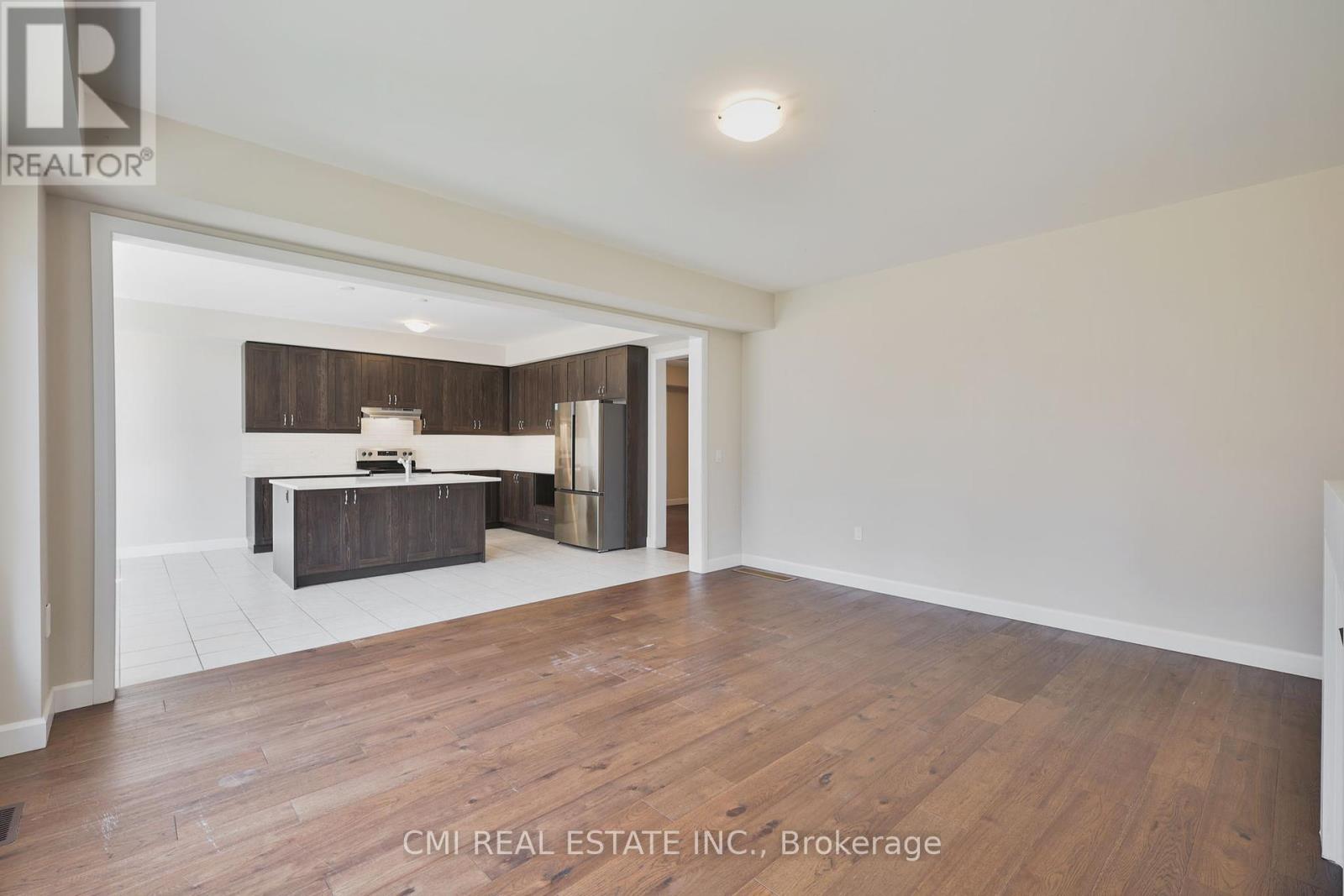 101 York Drive, Peterborough North (North), Ontario  K9K 0H7 - Photo 8 - X12319382
