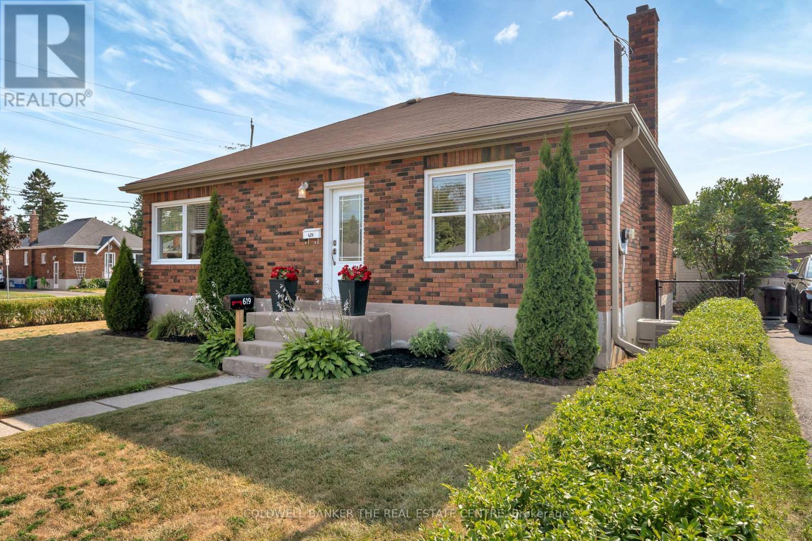 619 Park Street S, Peterborough South (West), Ontario  K9J 3S5 - Photo 2 - X12319527