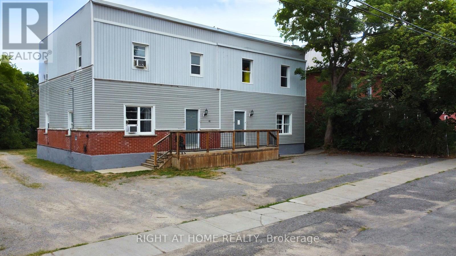 41 Pellissier Street S, Trent Hills (Campbellford), Ontario  K0L 1L0 - Photo 2 - X12319543