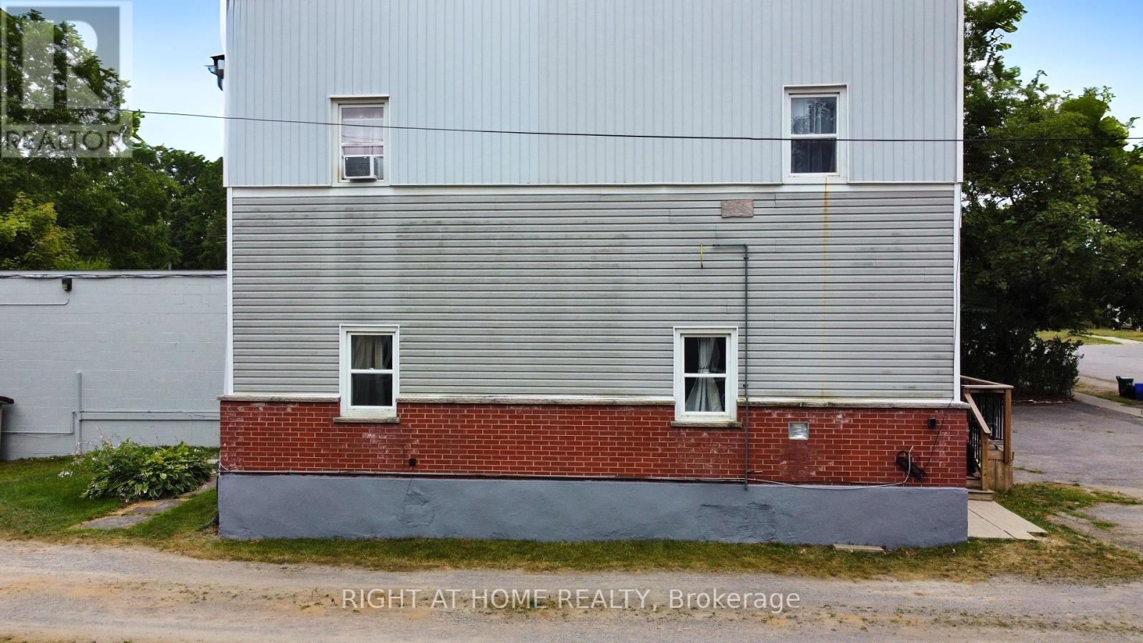 41 Pellissier Street S, Trent Hills (Campbellford), Ontario  K0L 1L0 - Photo 3 - X12319543