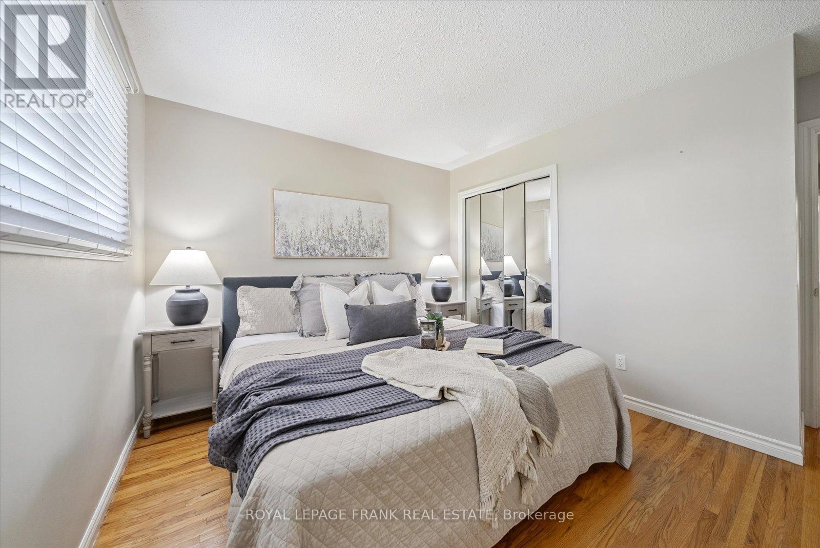 43 Elaine Drive, Kawartha Lakes (Lindsay), Ontario  K9V 4X7 - Photo 15 - X12319689