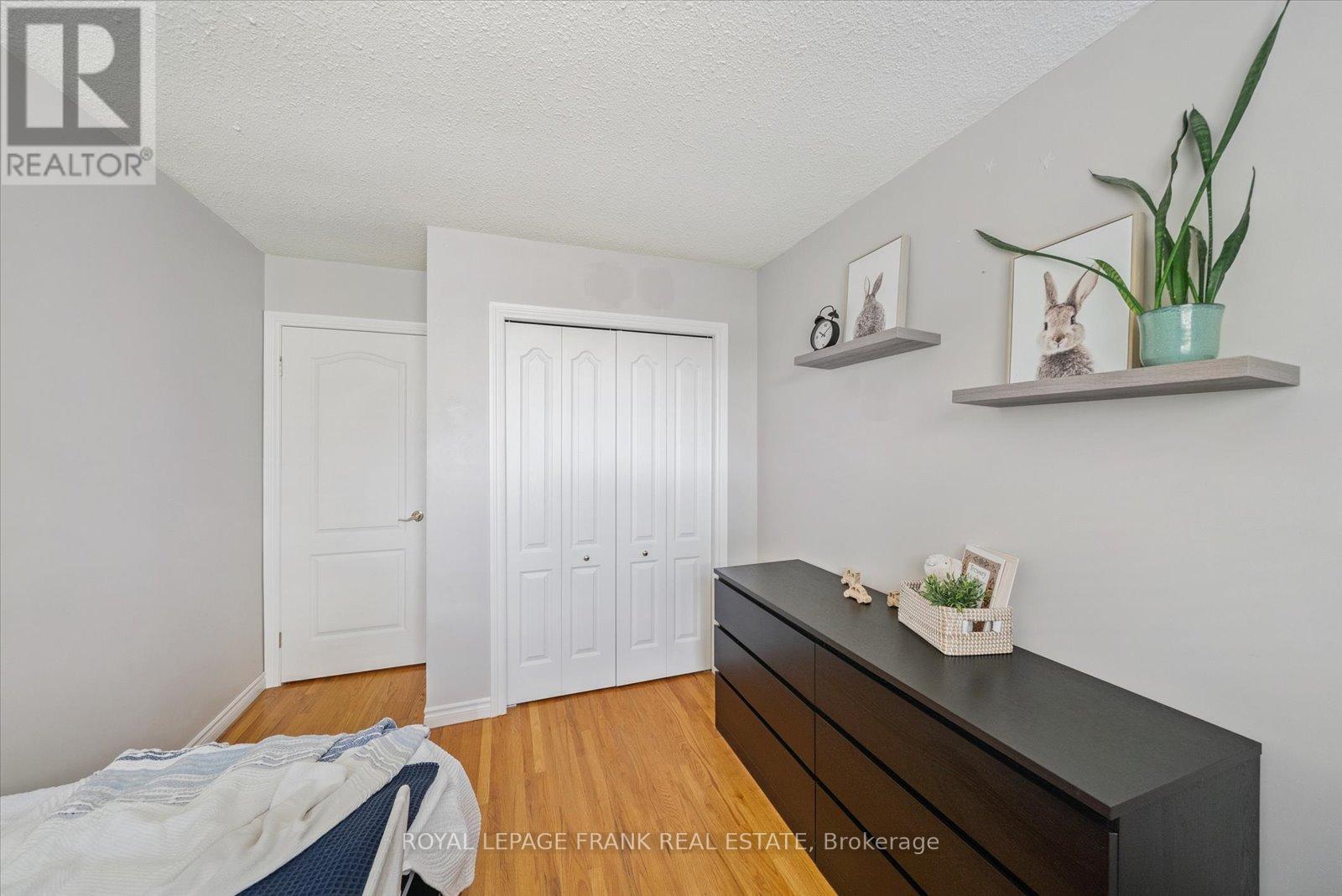 43 Elaine Drive, Kawartha Lakes (Lindsay), Ontario  K9V 4X7 - Photo 21 - X12319689