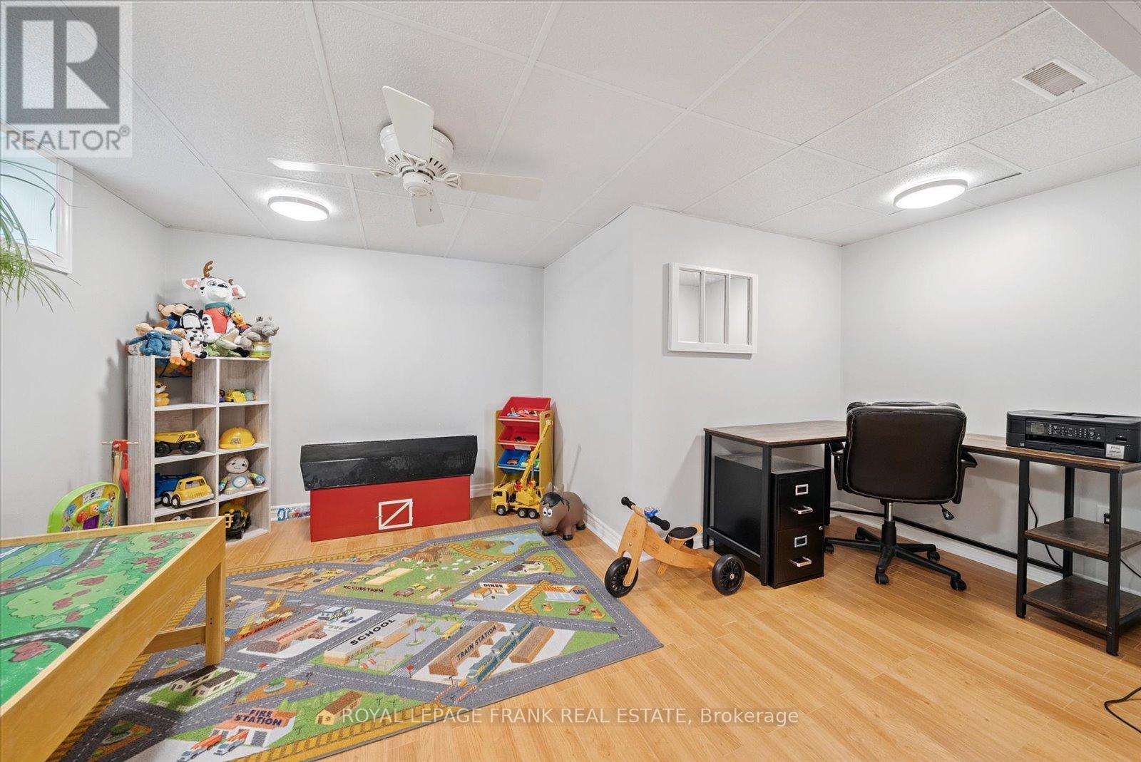 43 Elaine Drive, Kawartha Lakes (Lindsay), Ontario  K9V 4X7 - Photo 28 - X12319689