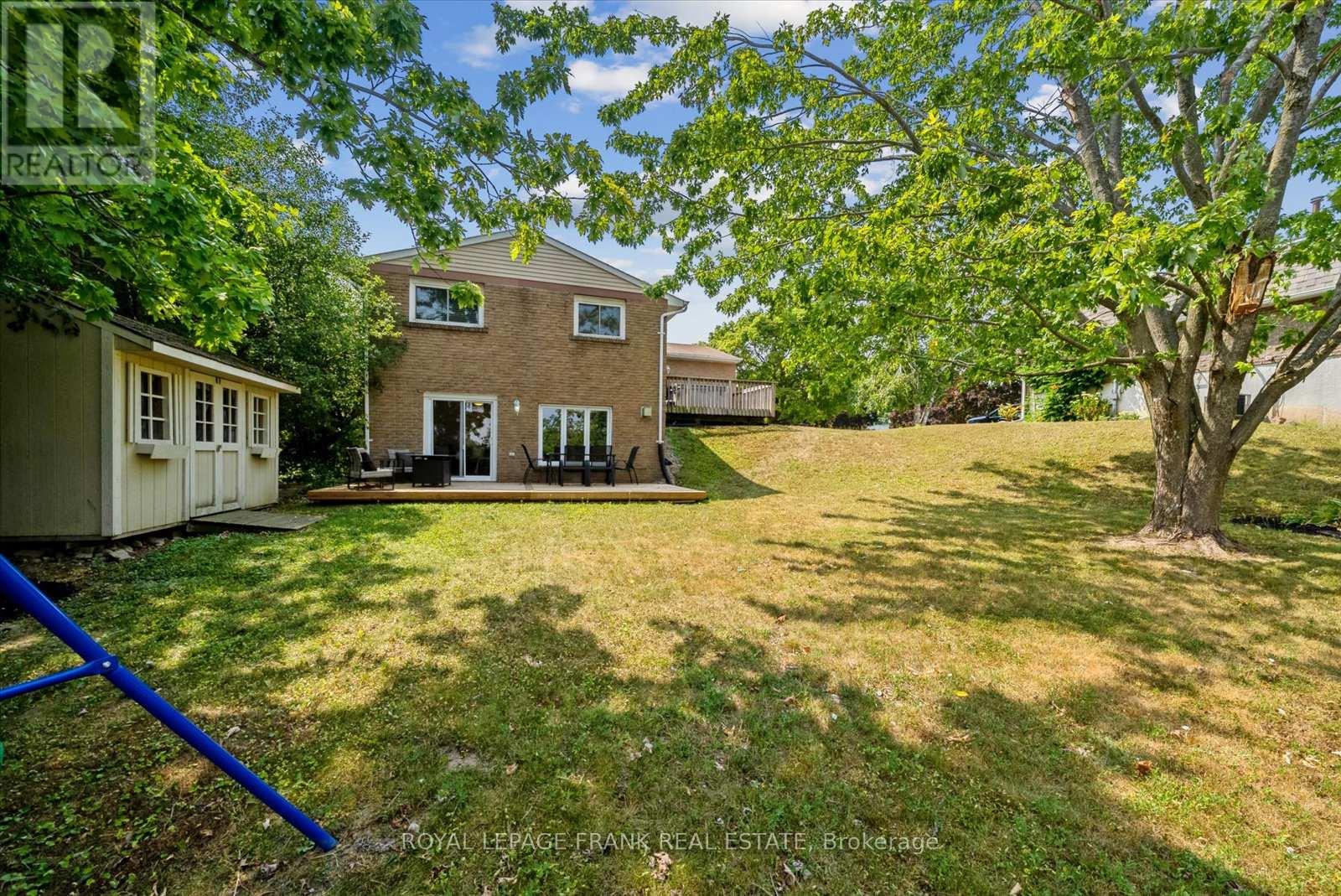 43 Elaine Drive, Kawartha Lakes (Lindsay), Ontario  K9V 4X7 - Photo 39 - X12319689