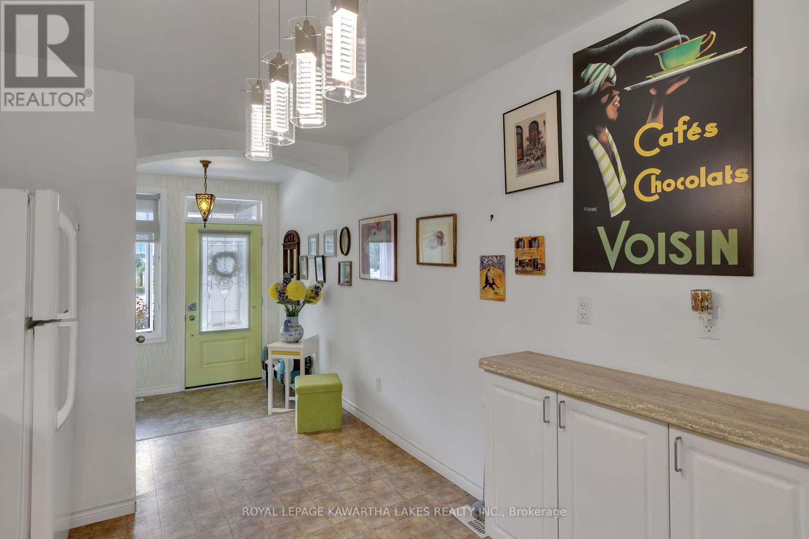 16 Chadwin Drive, Kawartha Lakes (Lindsay), Ontario  K9V 0E9 - Photo 14 - X12320145