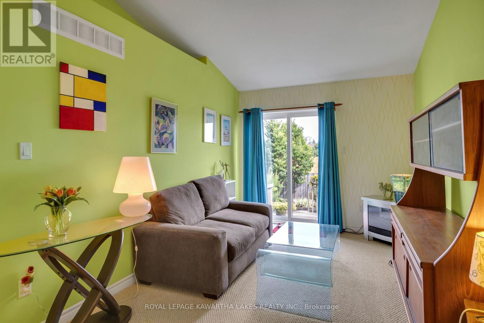 16 Chadwin Drive, Kawartha Lakes (Lindsay), Ontario  K9V 0E9 - Photo 16 - X12320145