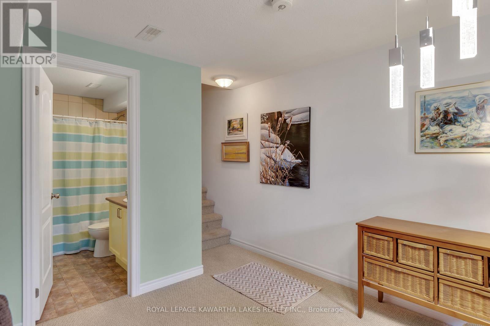 16 Chadwin Drive, Kawartha Lakes (Lindsay), Ontario  K9V 0E9 - Photo 25 - X12320145