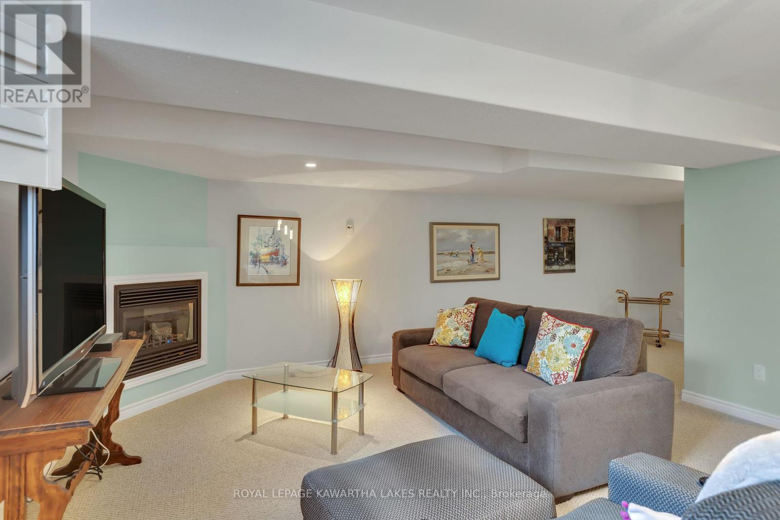 16 Chadwin Drive, Kawartha Lakes (Lindsay), Ontario  K9V 0E9 - Photo 28 - X12320145
