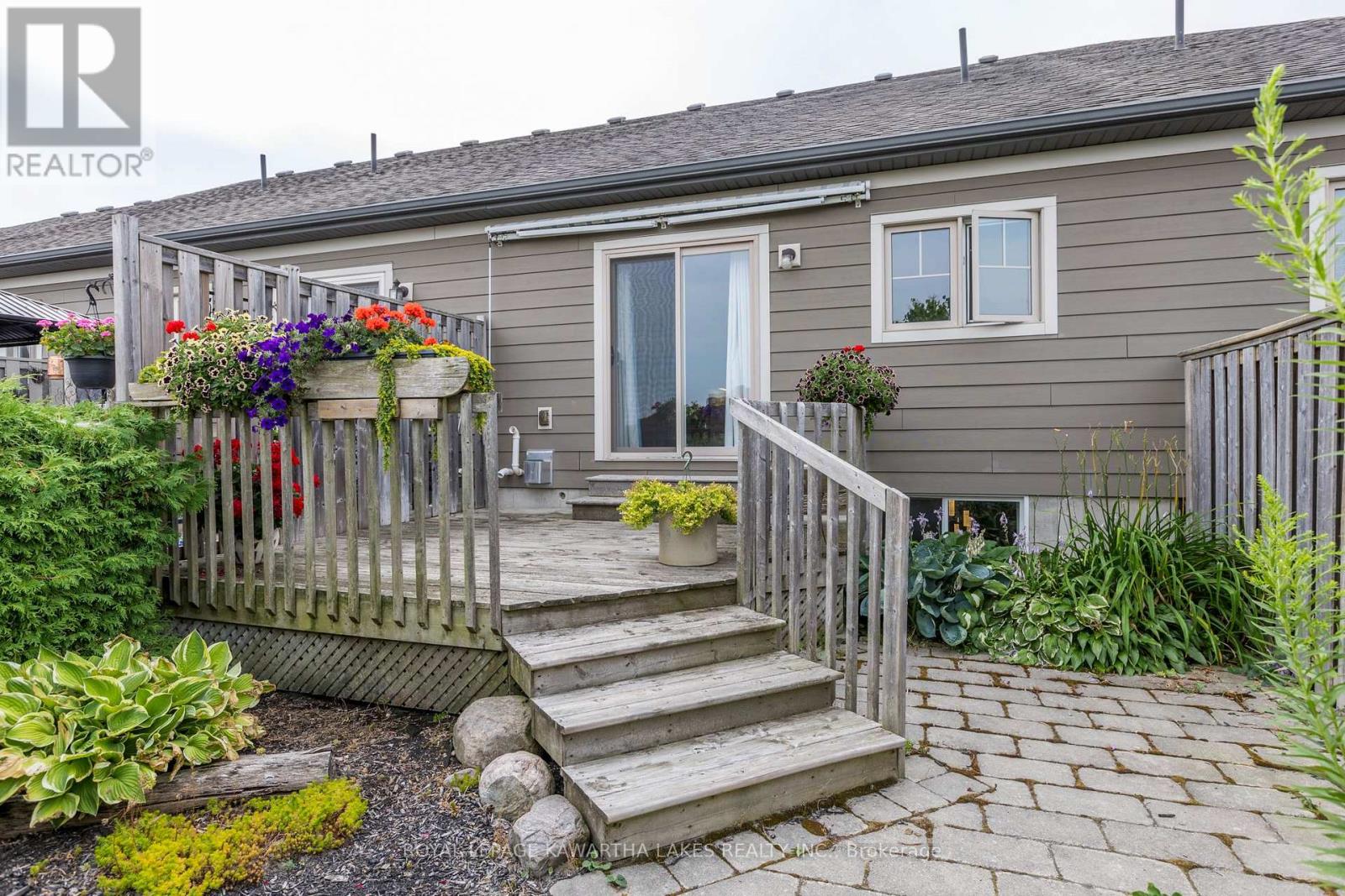 16 Chadwin Drive, Kawartha Lakes (Lindsay), Ontario  K9V 0E9 - Photo 36 - X12320145